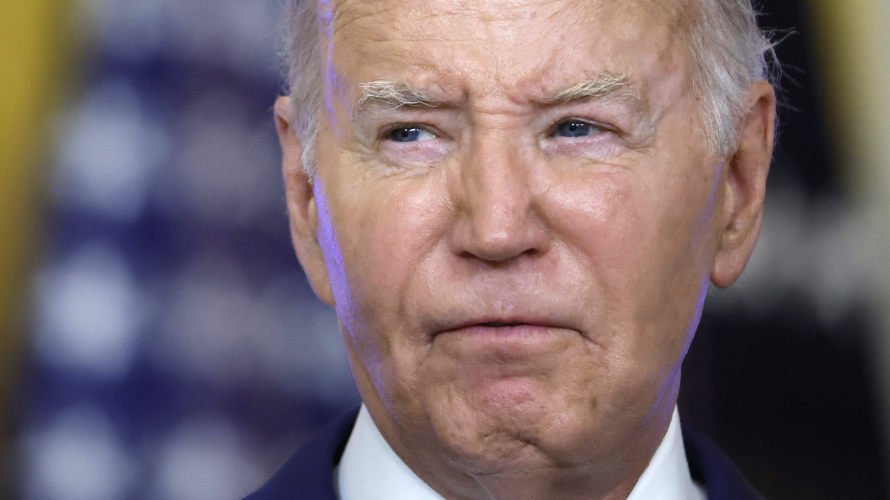 Biden Struggling To Function During Closed-Door Meetings With Officials: Report