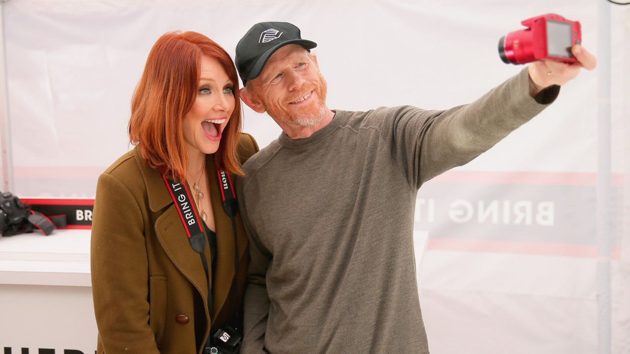 Bryce Dallas Howard Says Christmas With Father Ron Howard Is Like One Of His Most Famous Movies