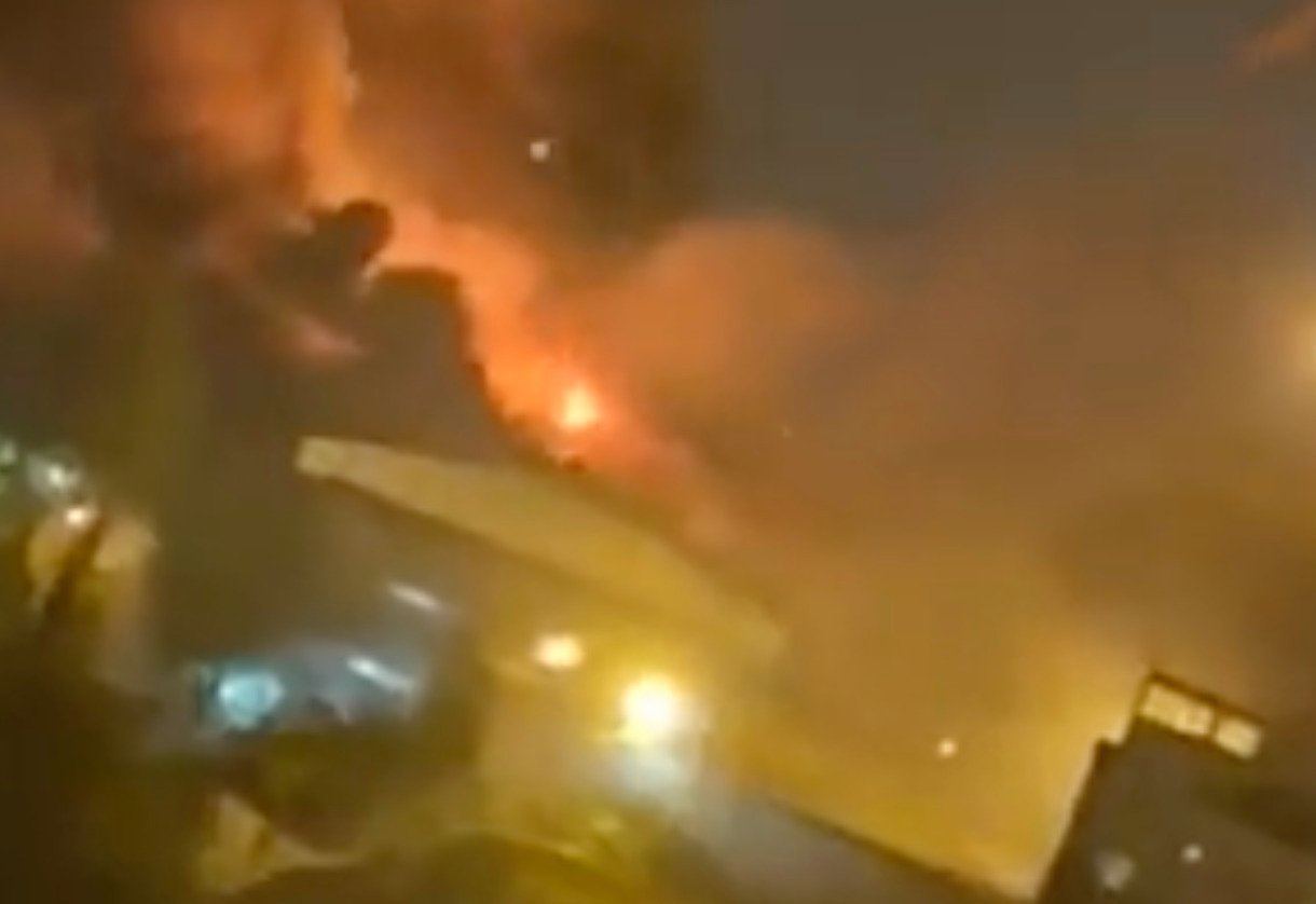Chants of  ‘Death to Khamenei’ Heard Outside Burning Iranian Jail Where Hundreds of Regime’s Opponents Held