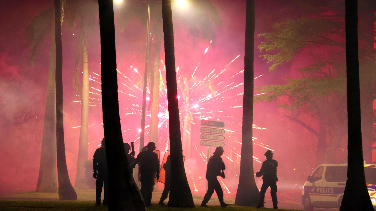 Riots Rock France As 45,000 Cops Deployed: ‘We Are At War’ Against ‘Savage Hordes’ Of ‘Vermin’
