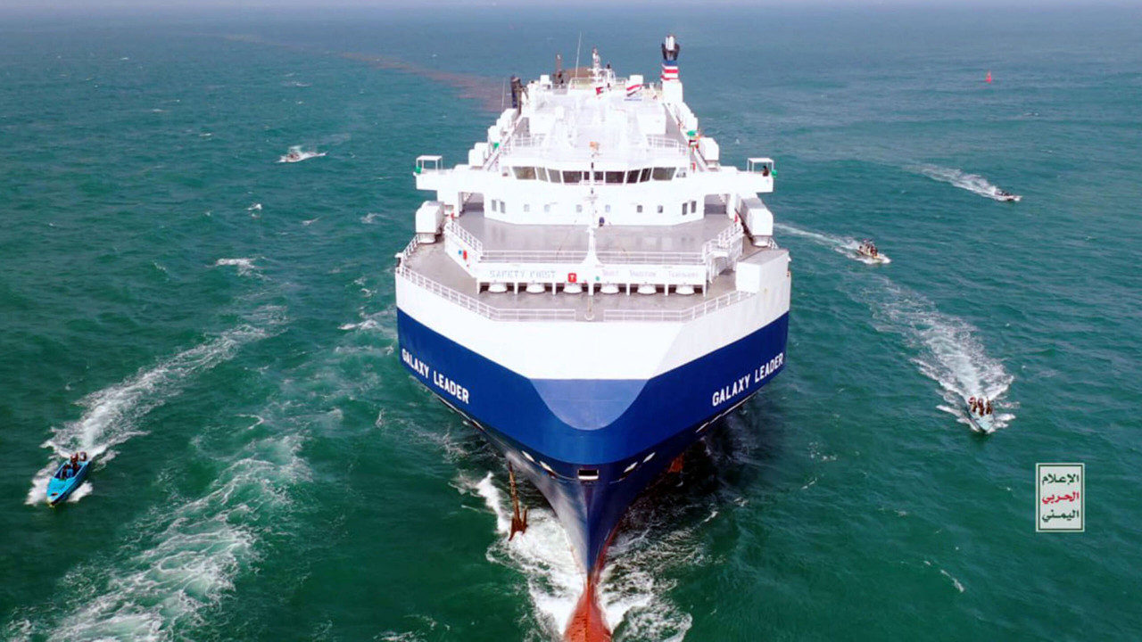 Hezbollah Shows Yemeni Citizens Chanting Aboard Hijacked Ship: ‘Death To America! Death To Israel! Victory To Islam!’