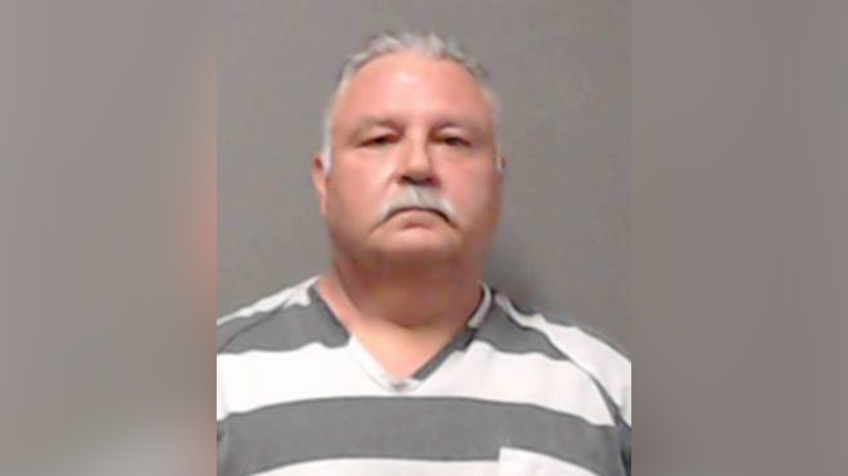 Texas man arrested after impersonating CPS worker to gain access to children: sheriff's office