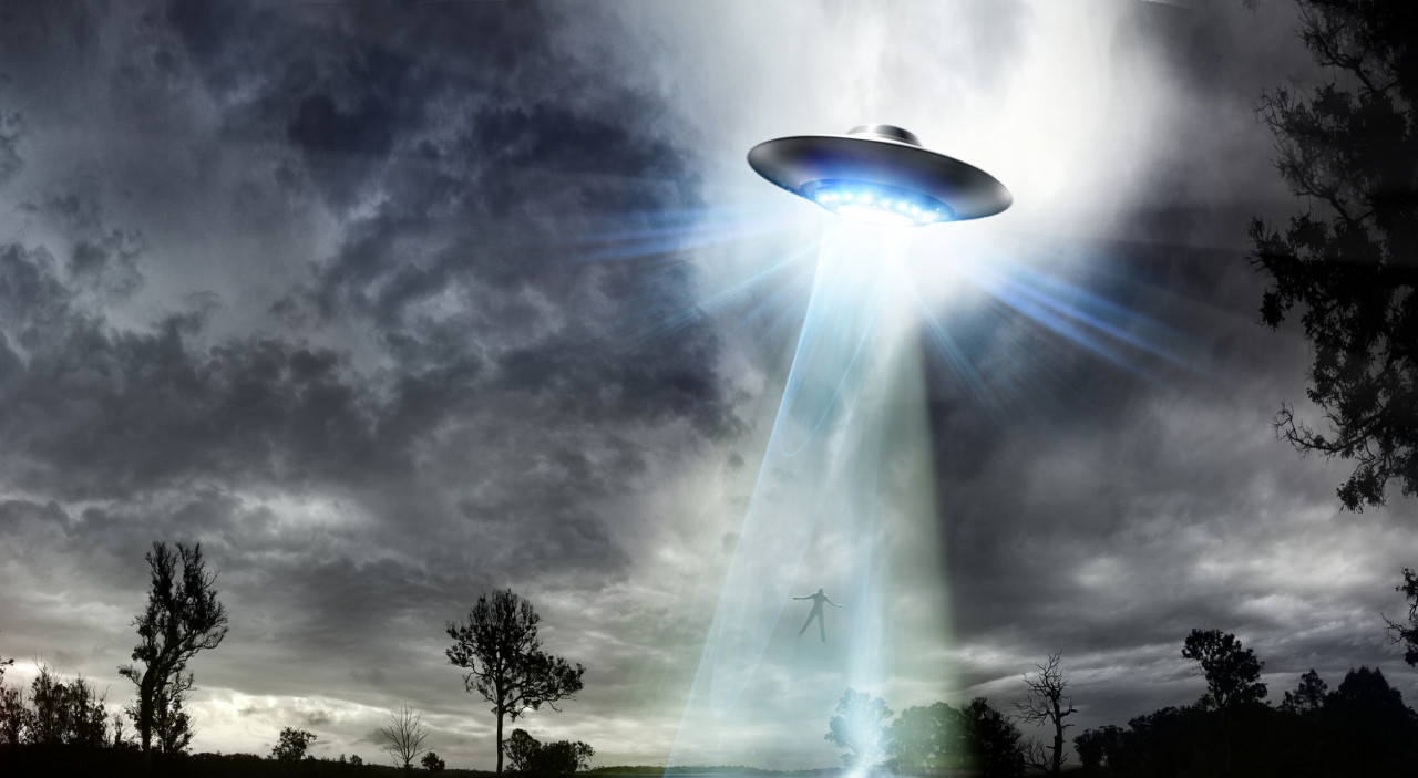 Congressman Says UFOs Can Fly Underwater, Government Has Been Covering Up Presence Since 1890s