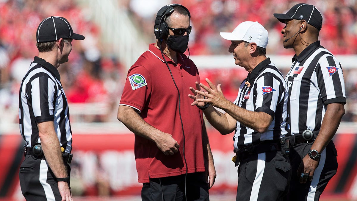 Nick Rolovich alleges Washington State wanted him to get COVID vax on the field: 'No desire to do that'