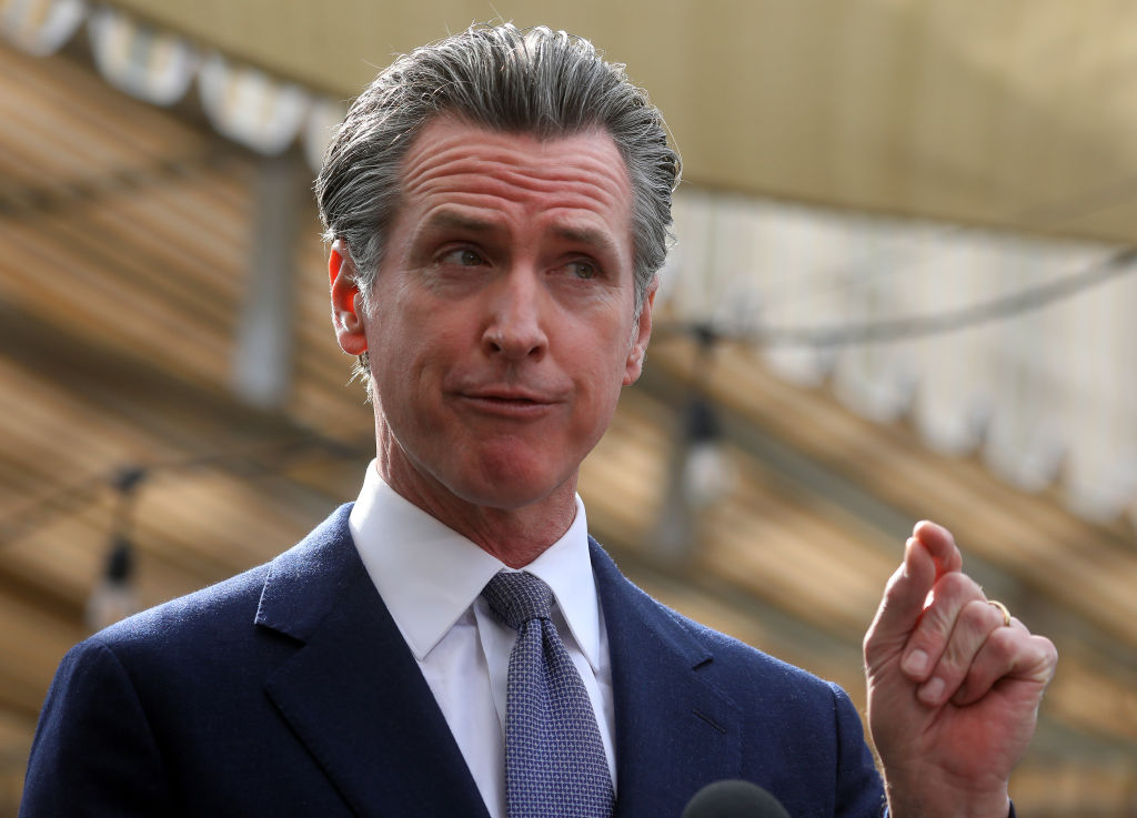 Gavin Newsom Tackles Kid During Basketball Game