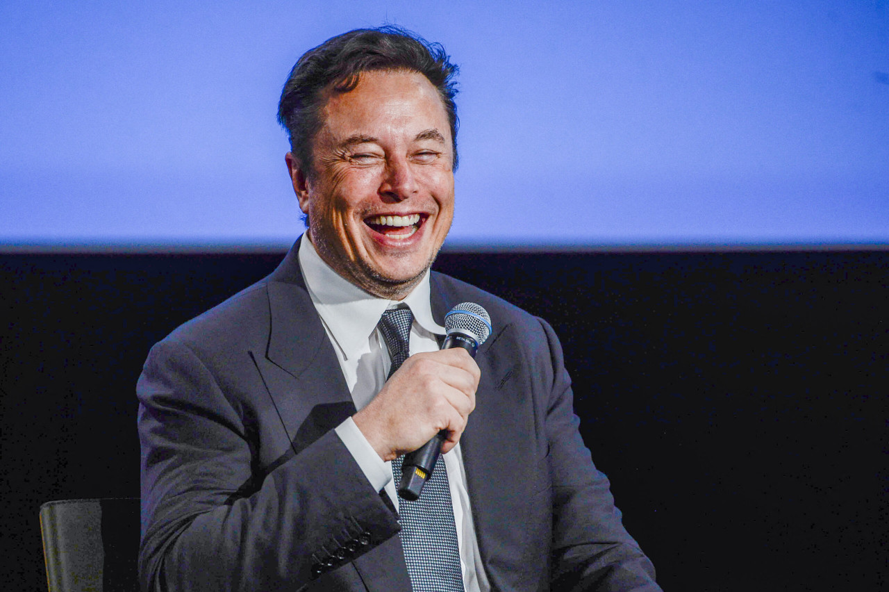 Musk Fires Person Who Censored Hunter Biden Story, Banned Conservative Accounts: ‘Buckle Up, Motherf*****s’