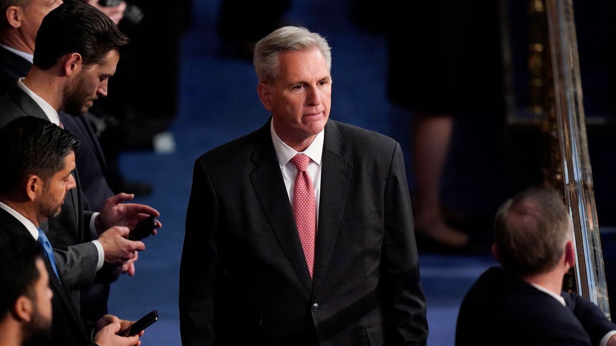 McCarthy picks up another vote for speaker in 13th round but falls short again