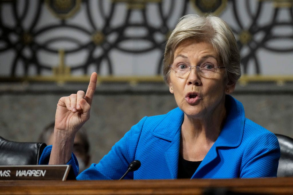 CNBC Hosts Use Economic Numbers To Roast Elizabeth Warren