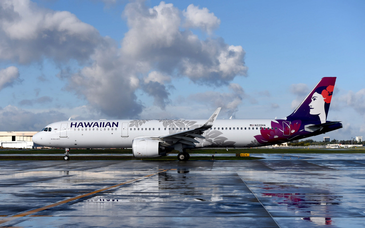 ‘She Flew Up And Hit The Ceiling’: Severe Turbulence Leaves 11 Seriously Aboard Hawaiian Flight