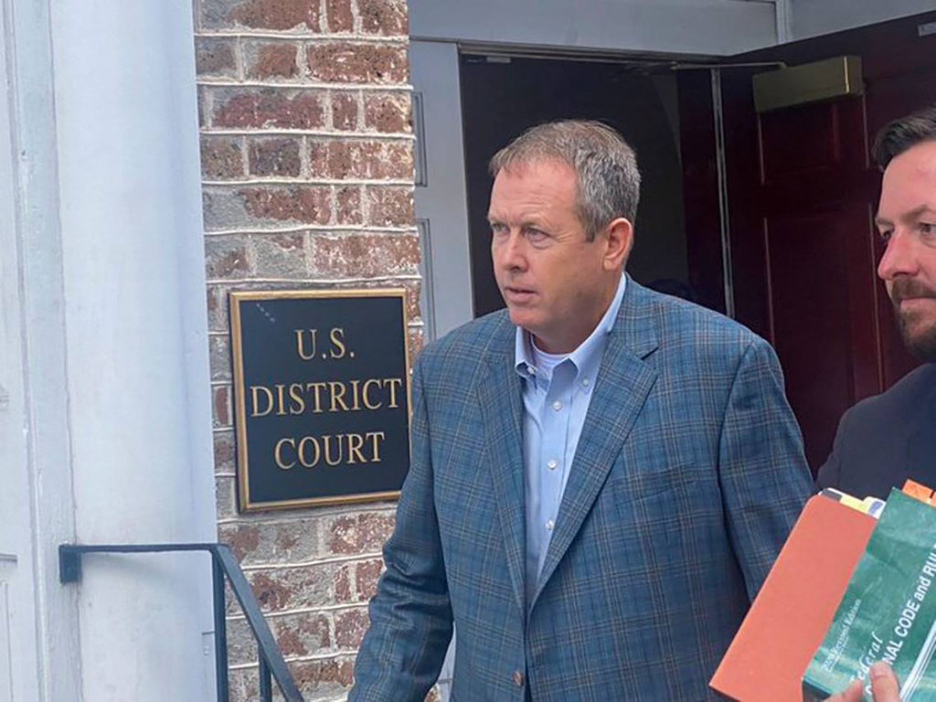 Banker Who Helped Alex Murdaugh Steal Client Settlements Has Been Sentenced