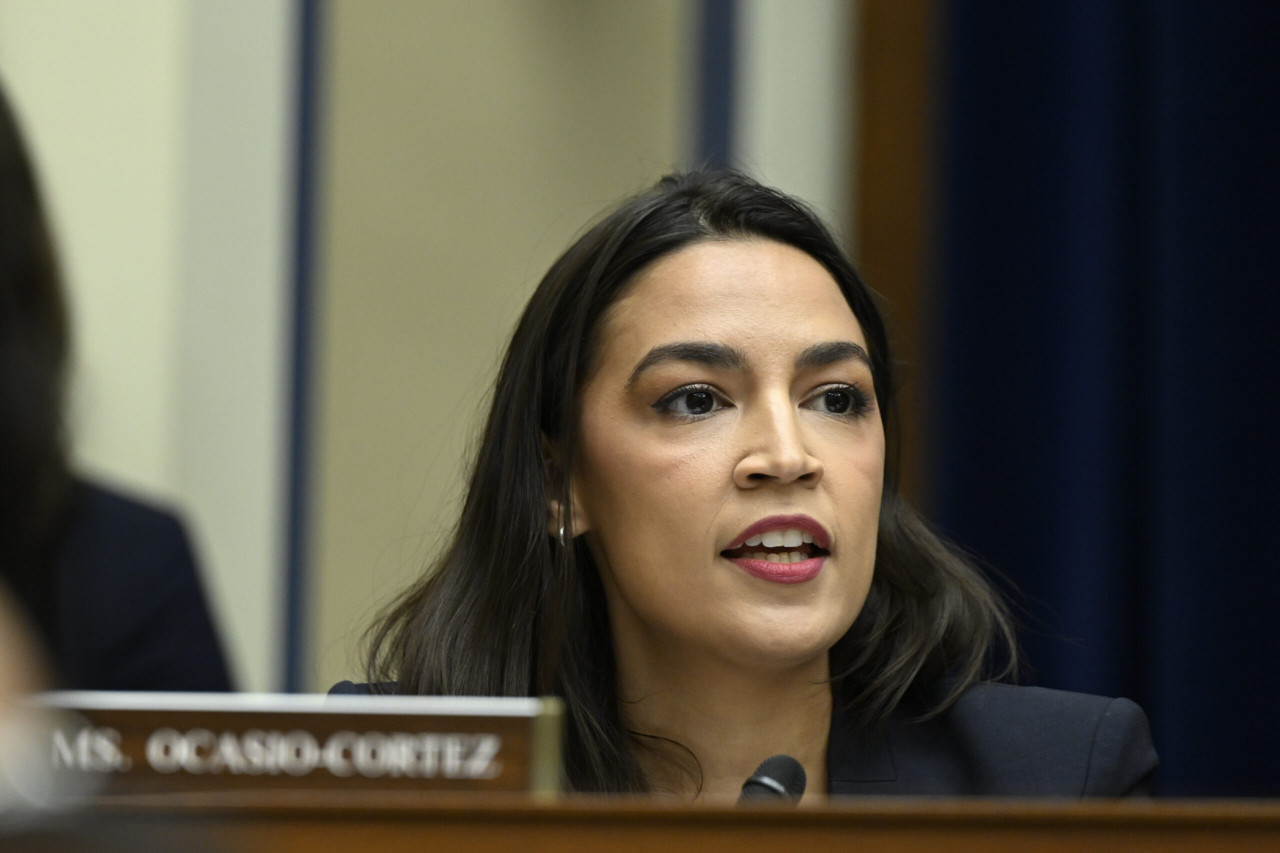 AOC Says She Would ‘Absolutely’ Vote To Oust Speaker McCarthy