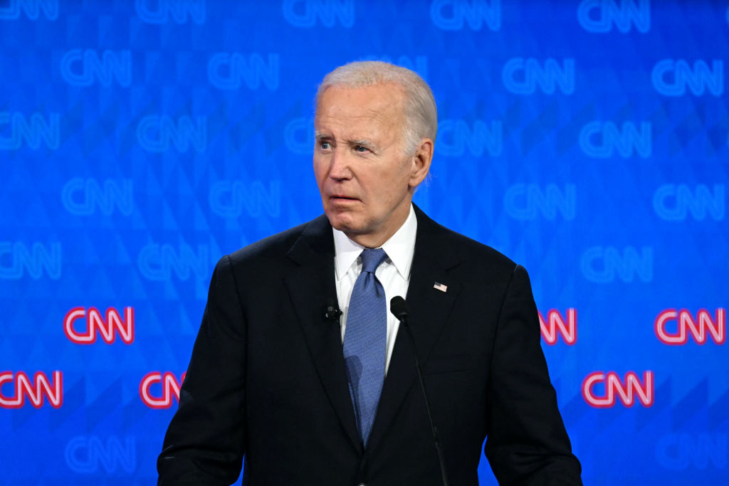 Trump Crushes Corpse Biden In Disaster Debate