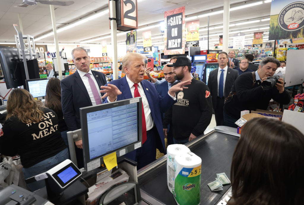 Trump Buys Groceries For Pennsylvania Mom, Promises To Bring Prices Down