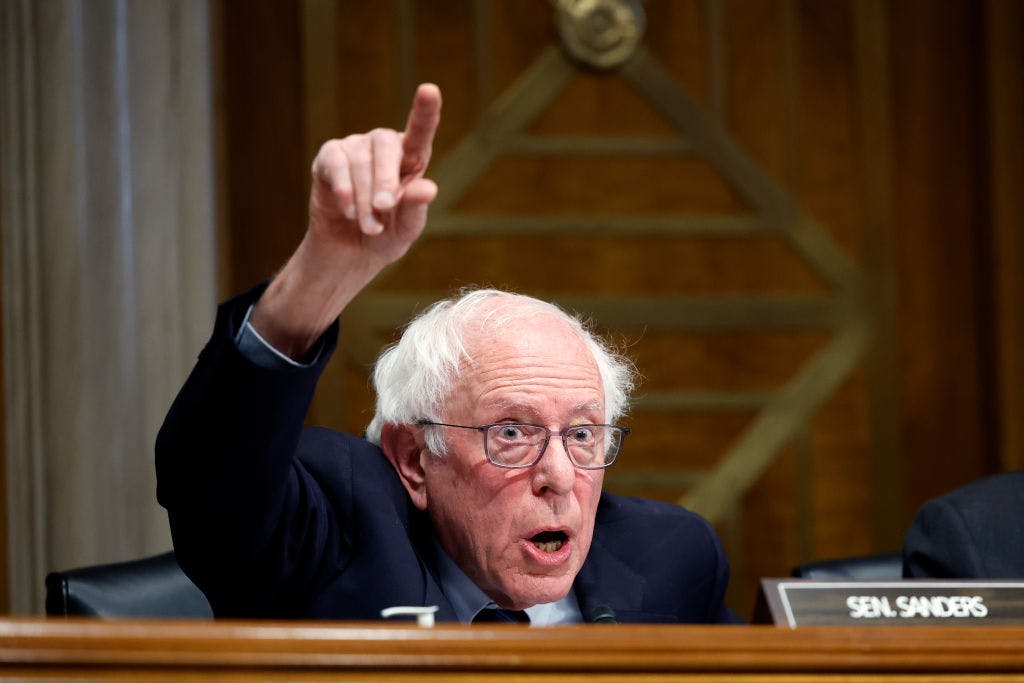 Joe Rogan Brutally Corrects Bernie Sanders On Climate Change