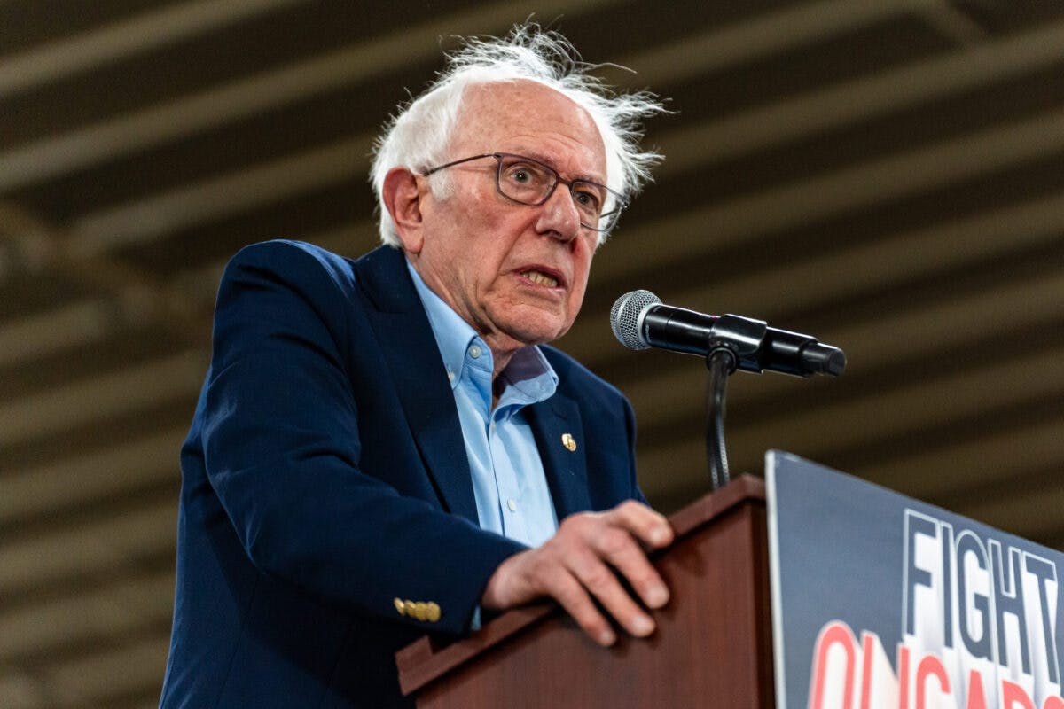 ‘No Apologies’ From Bernie Sanders For $221K Spent On Private Jets During ‘Fighting Oligarchy’ Tour