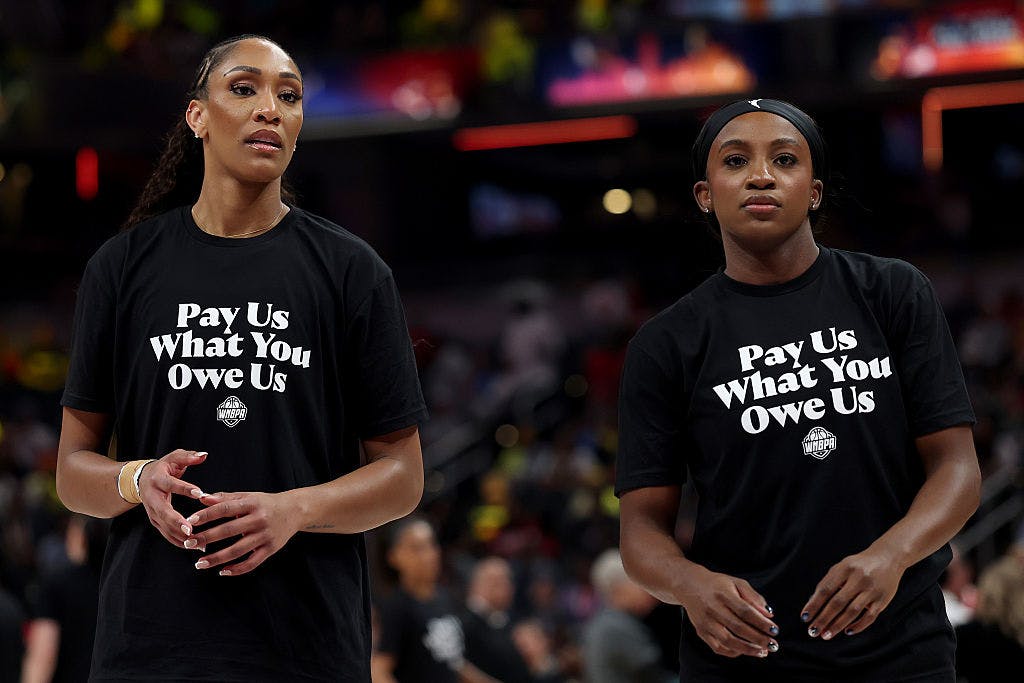 WNBA Players Ruthlessly Mocked For Equal Pay T-Shirts