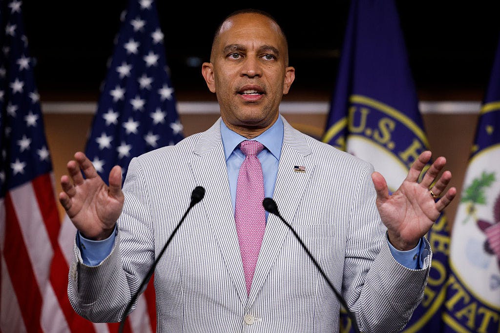 Hakeem Jeffries Sides With Trump Over Pardon For Texas Democrat