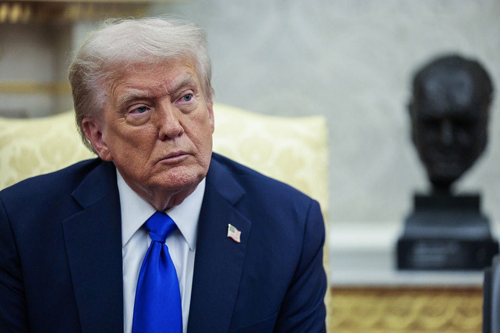 Trump Says Back Pay For Fed Workers Not Guaranteed If Dems Don’t Make A Deal