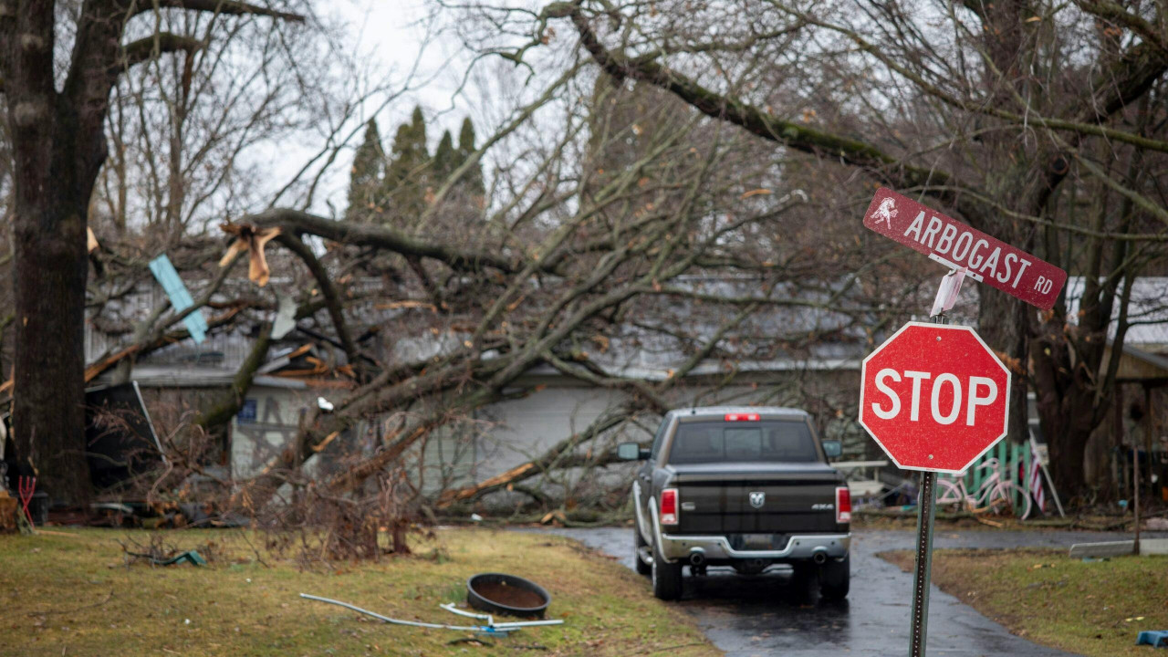Tornadoes Kill Four, Injure More Than A Dozen In Michigan