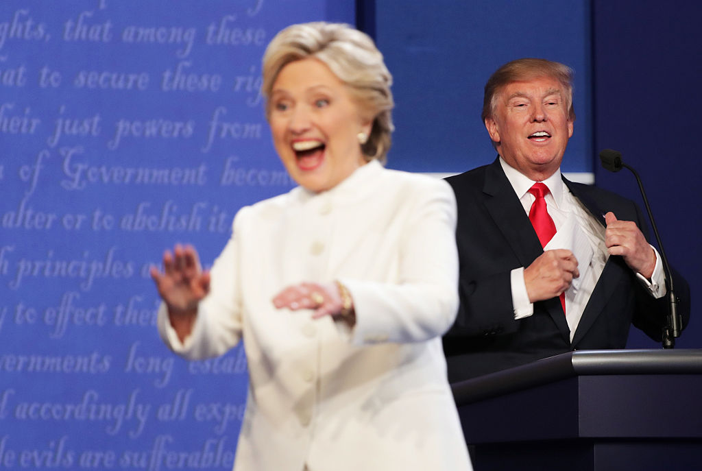 ‘He’ll Explode On The Stage’: Michael Moore Claims Comedians Lined Up To Feed Hillary Anti-Trump Jokes Ahead Of 2016 Debate