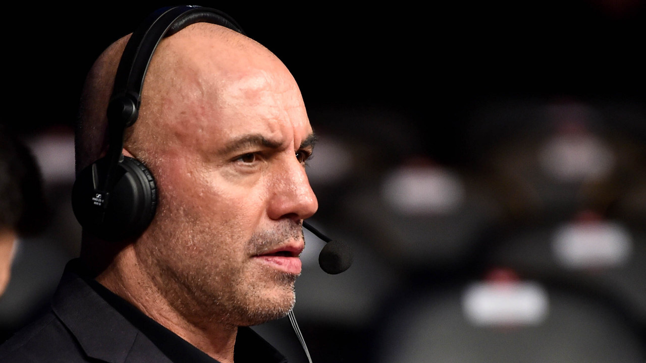 Joe Rogan Makes Surprising Remarks About Tucker Carlson Ouster