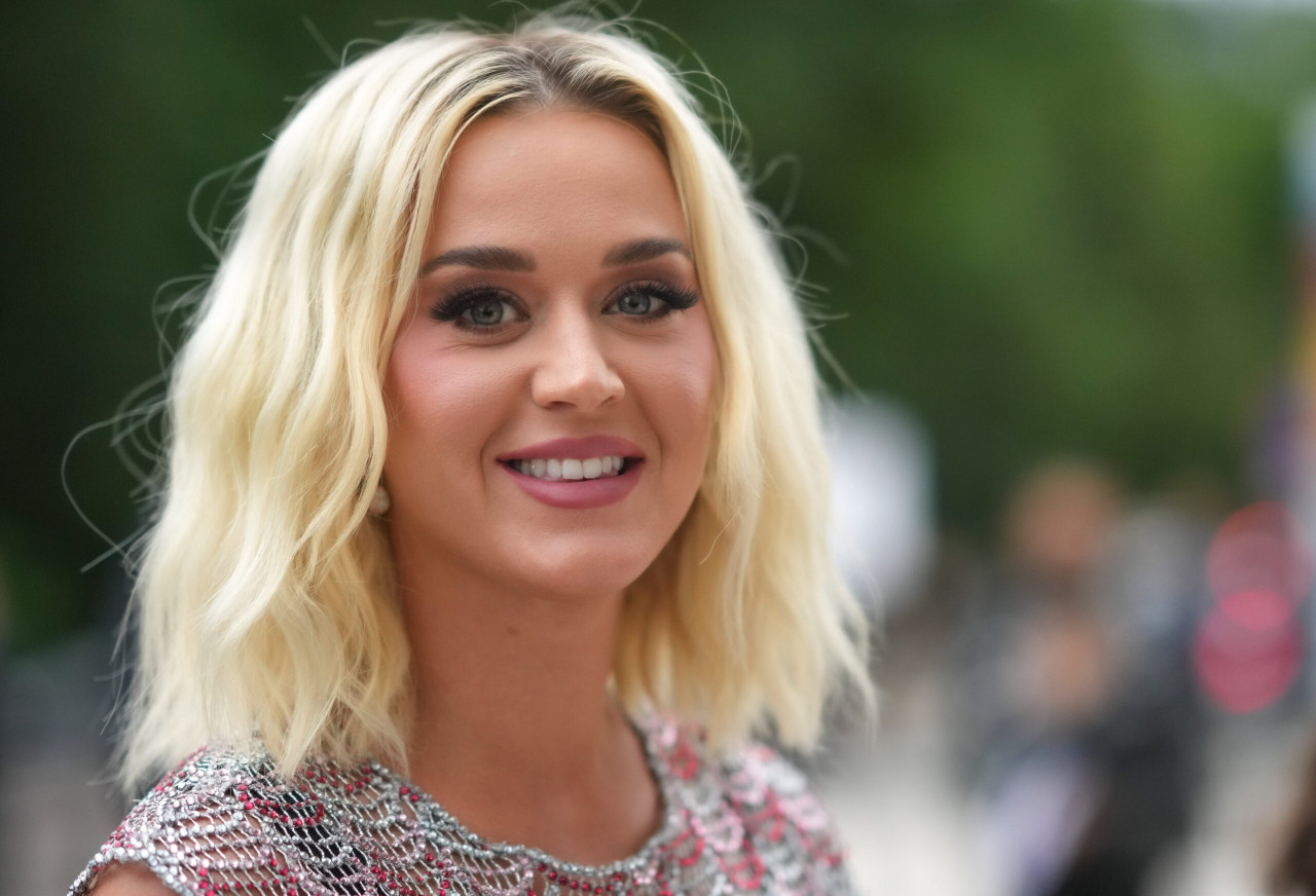 Katy Perry’s Label Hits Back At Claims She Filmed Music Video On Protected Dunes