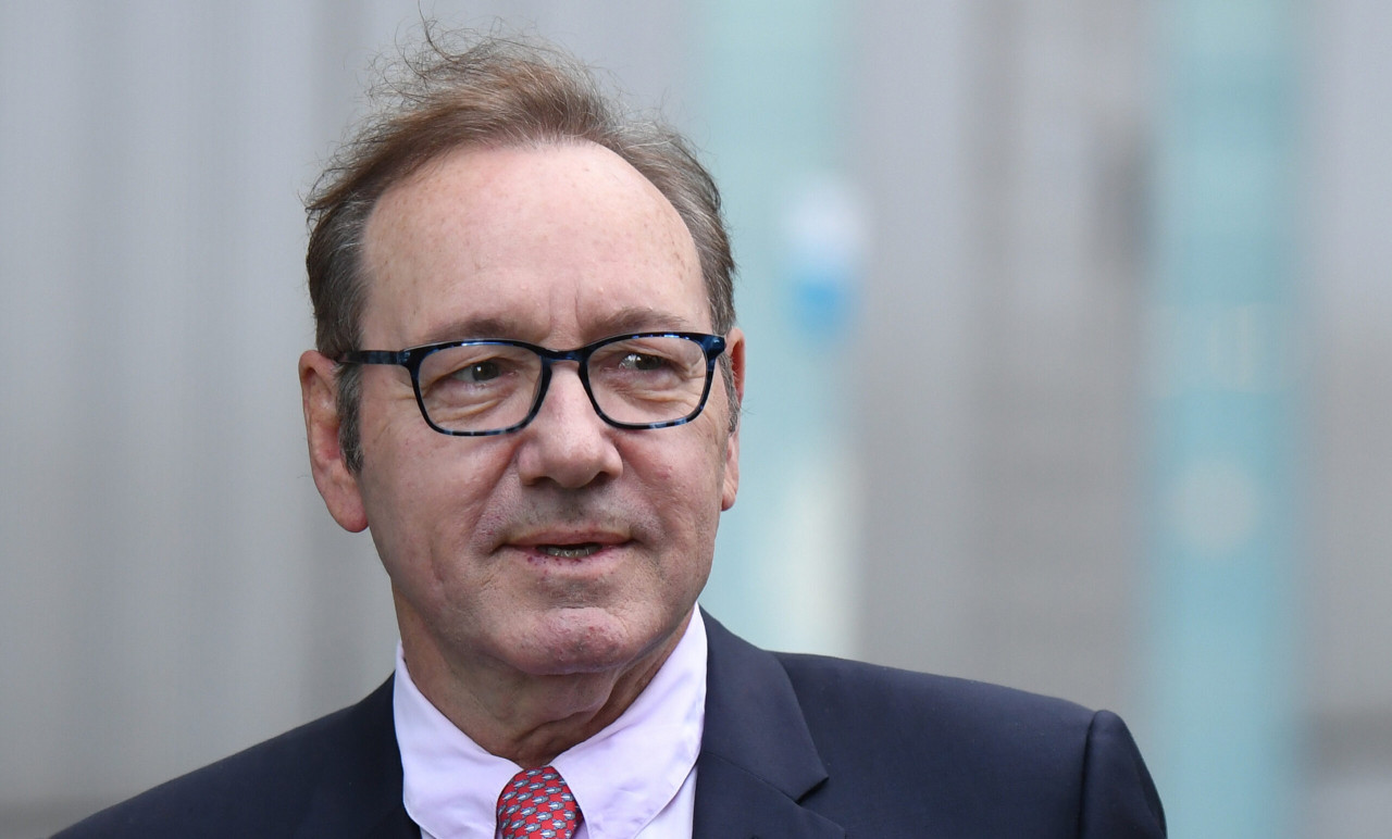 Kevin Spacey Cries About Being Broke Following Sex Abuse Lawsuits, Denies Links To Epstein