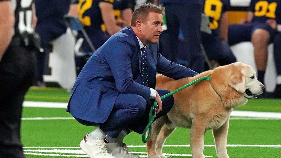 ESPN star Kirk Herbstreit fires back at critics of his dog: 'You're a moron'