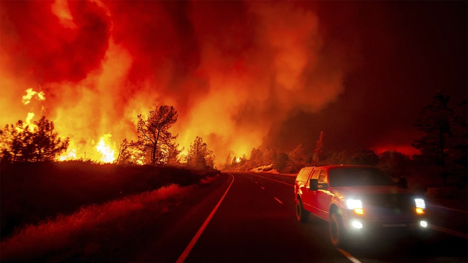 California Park Fire grows to over 400K acres; hot, dry weather to challenge firefighters