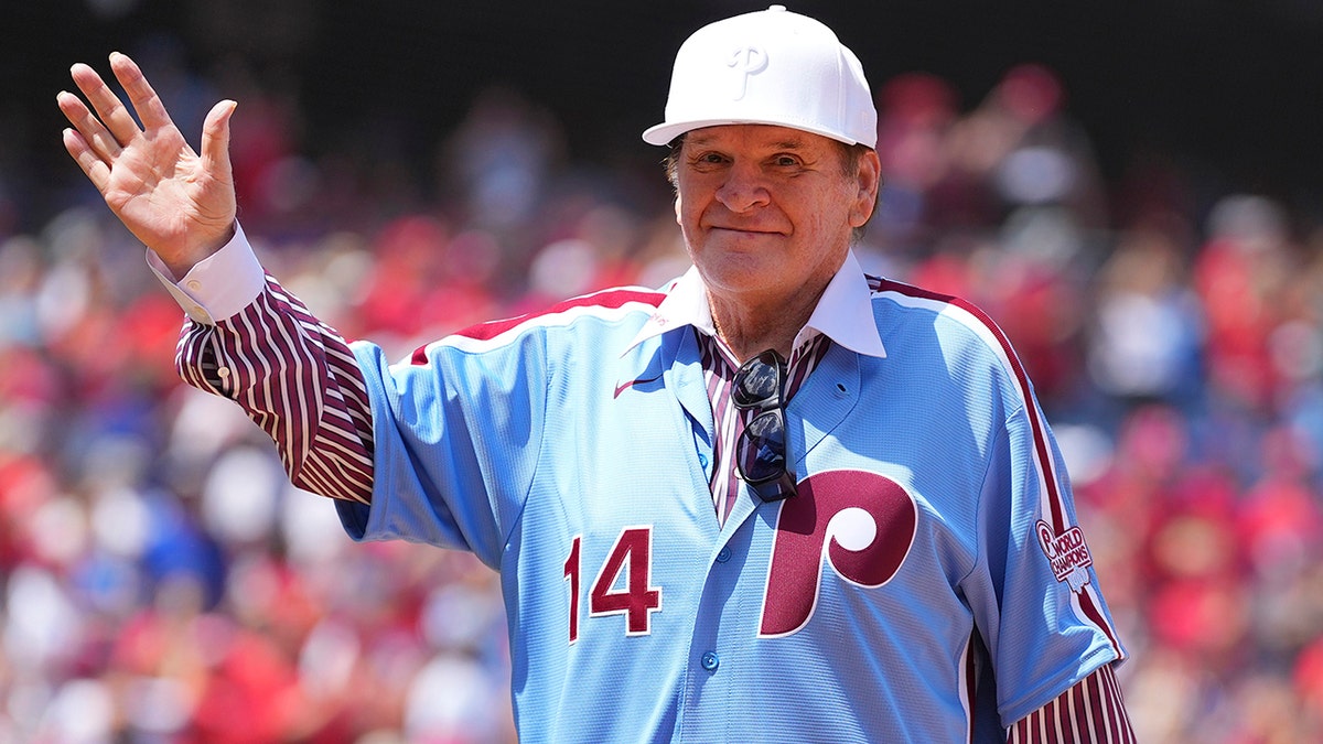 Pete Rose, recipient of lifetime MLB ban for betting, places first legal sports bet in Ohio