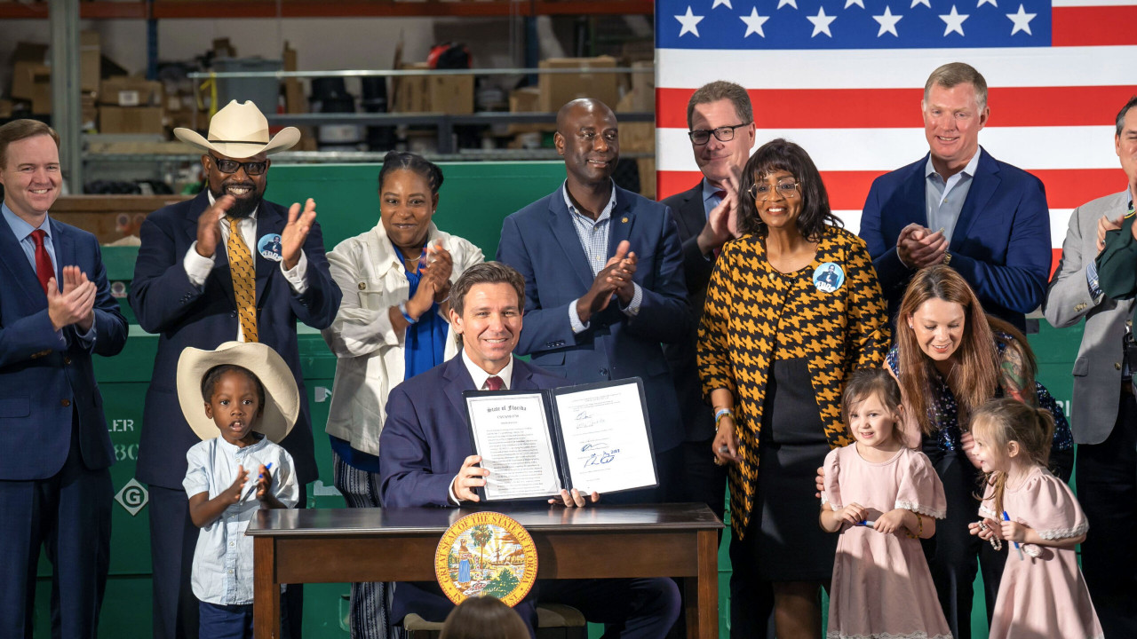 DeSantis Signs Strongest Anti-Illegal Immigration Bills Into Law As Biden Border Crisis Worsens