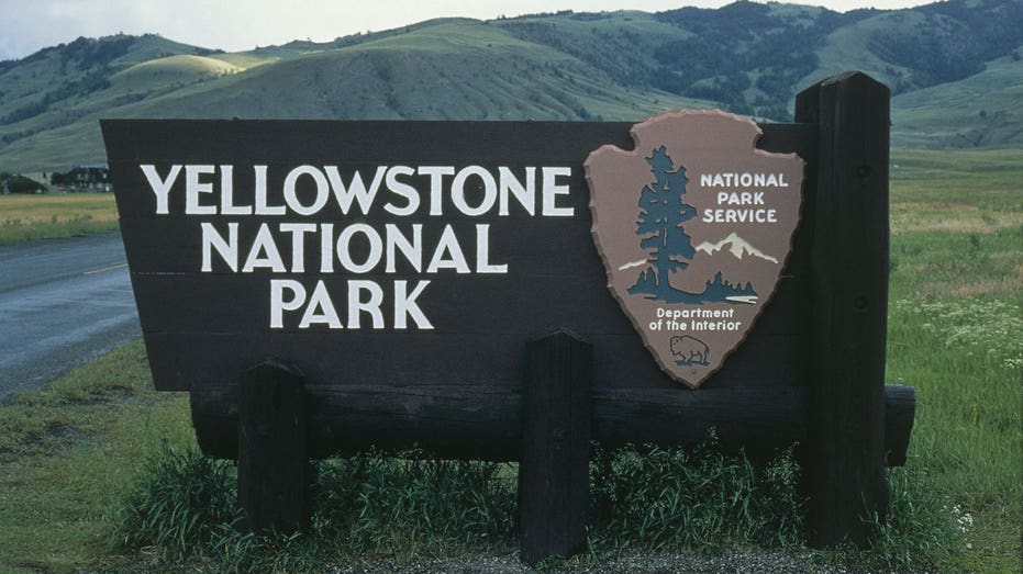 Yellowstone National Park shooting leaves suspect dead, officer injured