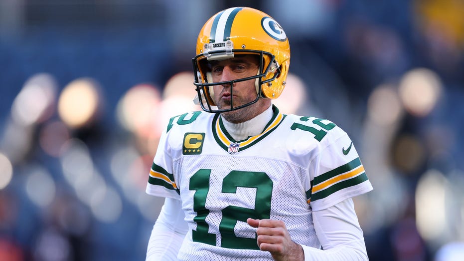 Aaron Rodgers trade talks between Jets, Packers stalled after NFL owners meeting: report