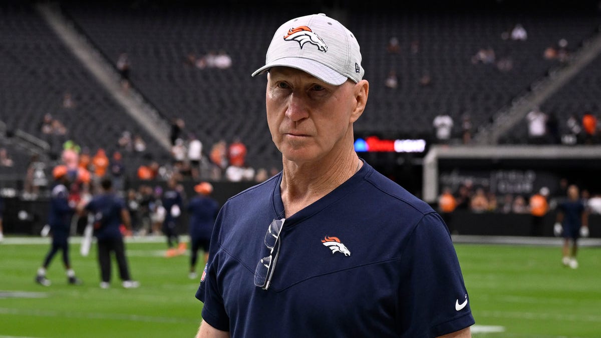 Broncos choose Jerry Rosburg as interim head coach following Nathaniel Hackett's firing: report