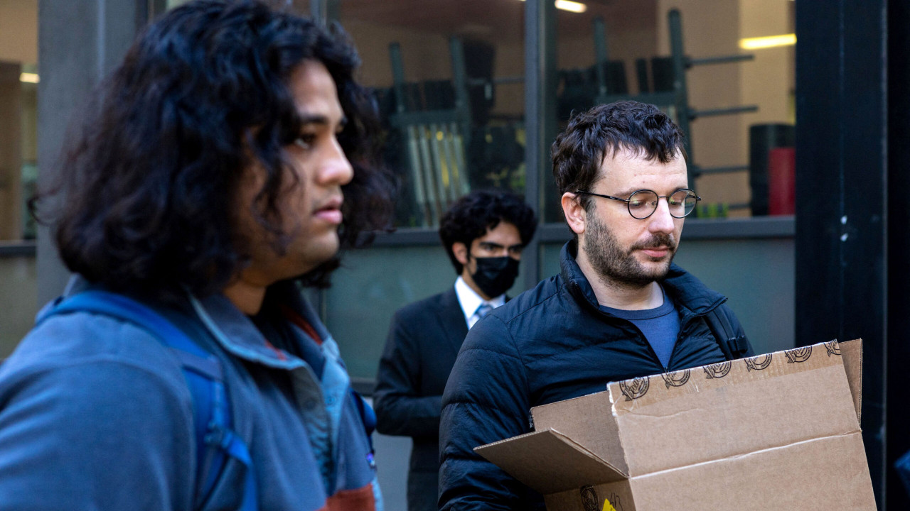 CNBC Journalist Duped By Pranksters Pulling ‘Internet Hoax’ Outside Of Twitter’s HQ: Report