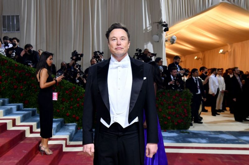 CEO, and chief engineer at SpaceX, Elon Musk, arrives for the 2022 Met Gala at the Metropolitan Museum of Art on May 2, 2022, in New York. - The Gala raises money for the Metropolitan Museum of Art's Costume Institute. The Gala's 2022 theme is 