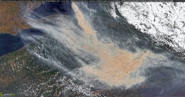 Image from @Pierre_Markuse on Twitter smoke plumes from Canada wildfires
